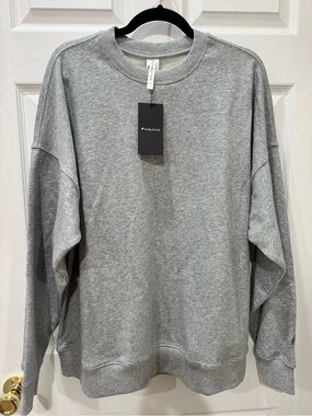 Fabletics Nwt Crewneck Sweatshirt in Heather Gray